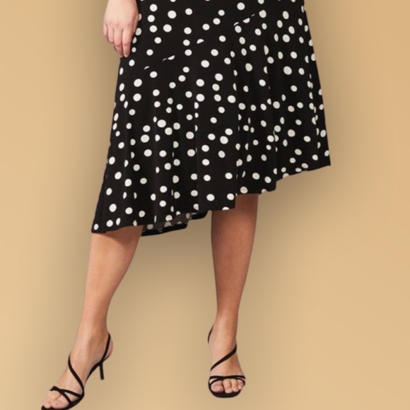 NWT Cute Lane Bryant Asymmetrical Polka Dot Skirt - Picture 1 of 5